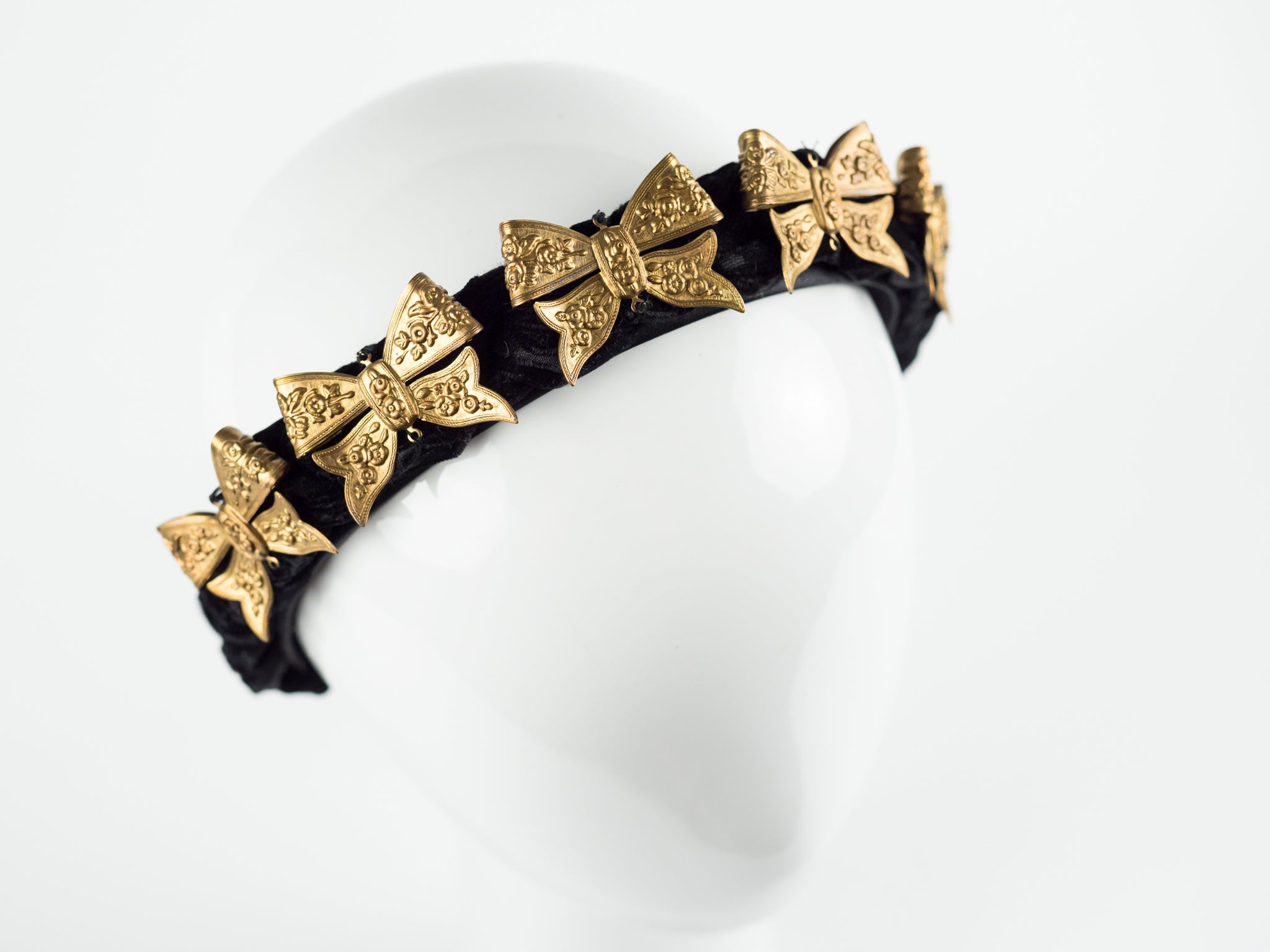 BOW EMBELISSHED HEADBAND