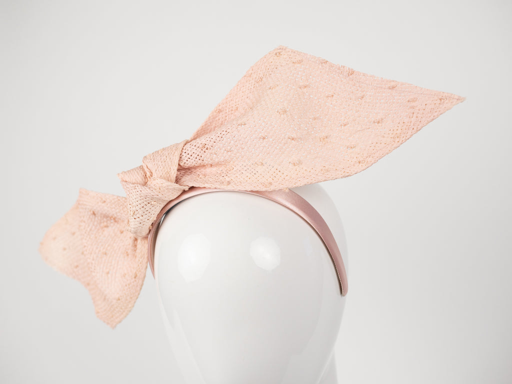 BOHEMIAN BOW