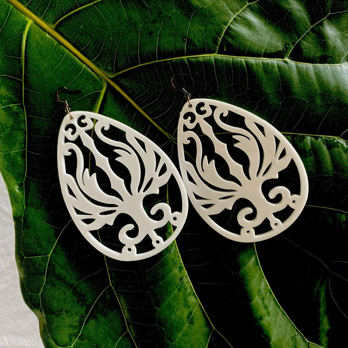 ACRYLIC FILIGREE EGG EARRINGS