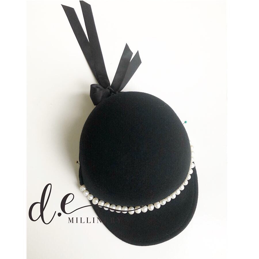TRIBUTE ''KARL'' RIDING CAP