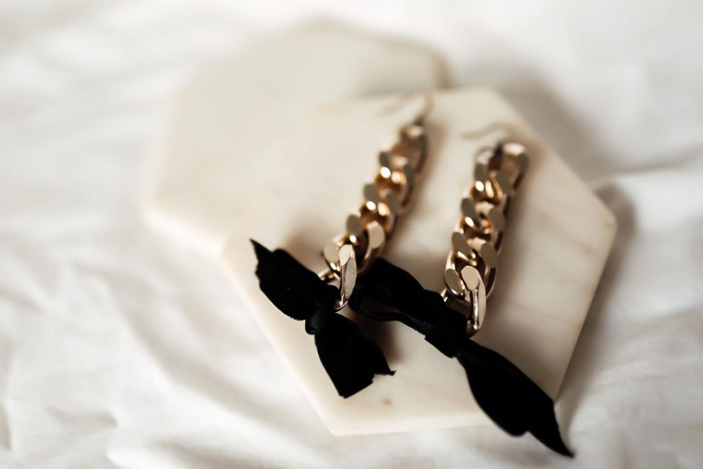 LUXE CHAIN DROP EARRINGS